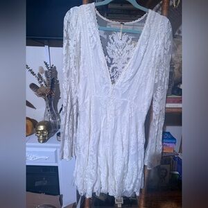 Free People “Reign over me” Ivory Lace Long bell Sleeve Dress *RARE*